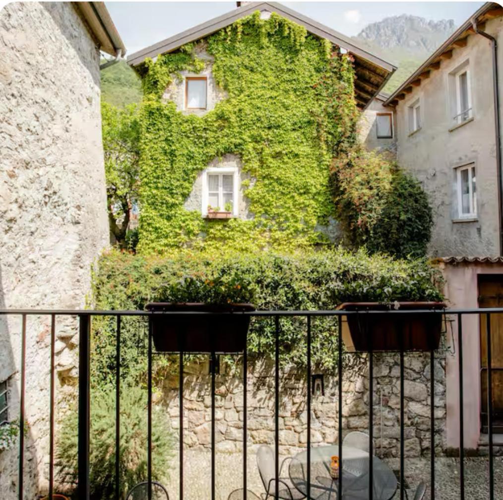 Alla Torre Del Barbarossa B&B Foresteria Mandello del Lario Exterior foto